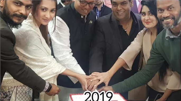 Bangladesh man recreates viral cake cutting meme after 3 years. See funny post